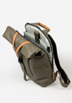 aunts&uncles Tama RE fallen rock