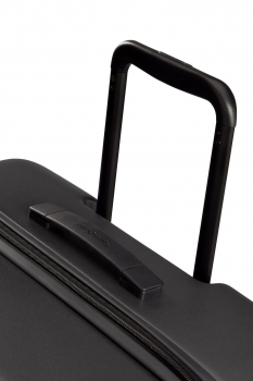 Samsonite STACKD SPINNER 81/30 BLACK