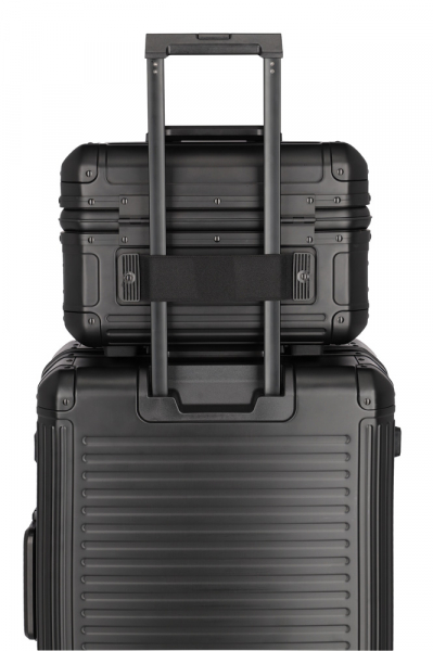 Travelite  NEXT  Aluminium Beautycase  schwarz