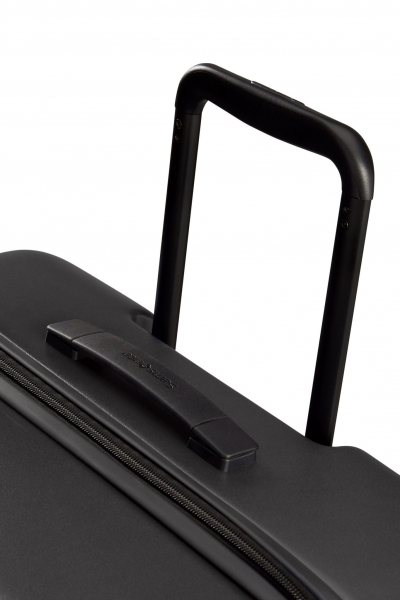Samsonite STACKD SPINNER 81/30 BLACK
